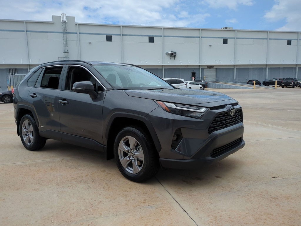 Used 2025 Toyota RAV4 Hybrid XLE SUV