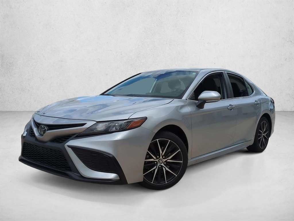 Used 2024 Toyota Camry SE Sedan