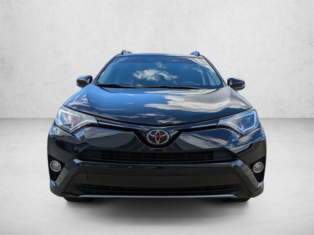 Used 2018 Toyota RAV4 XLE SUV