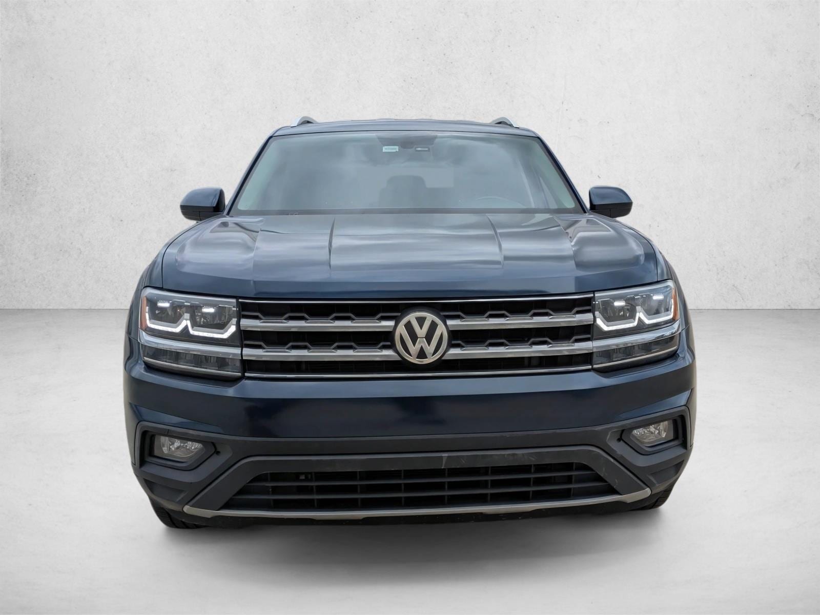 Used 2019 Volkswagen Atlas SE with VIN 1V2DP2CA7KC594504 for sale in Winter Park, FL