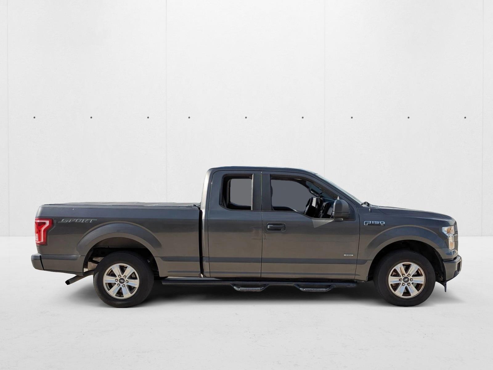 2017 Ford F-150 XL photo 4