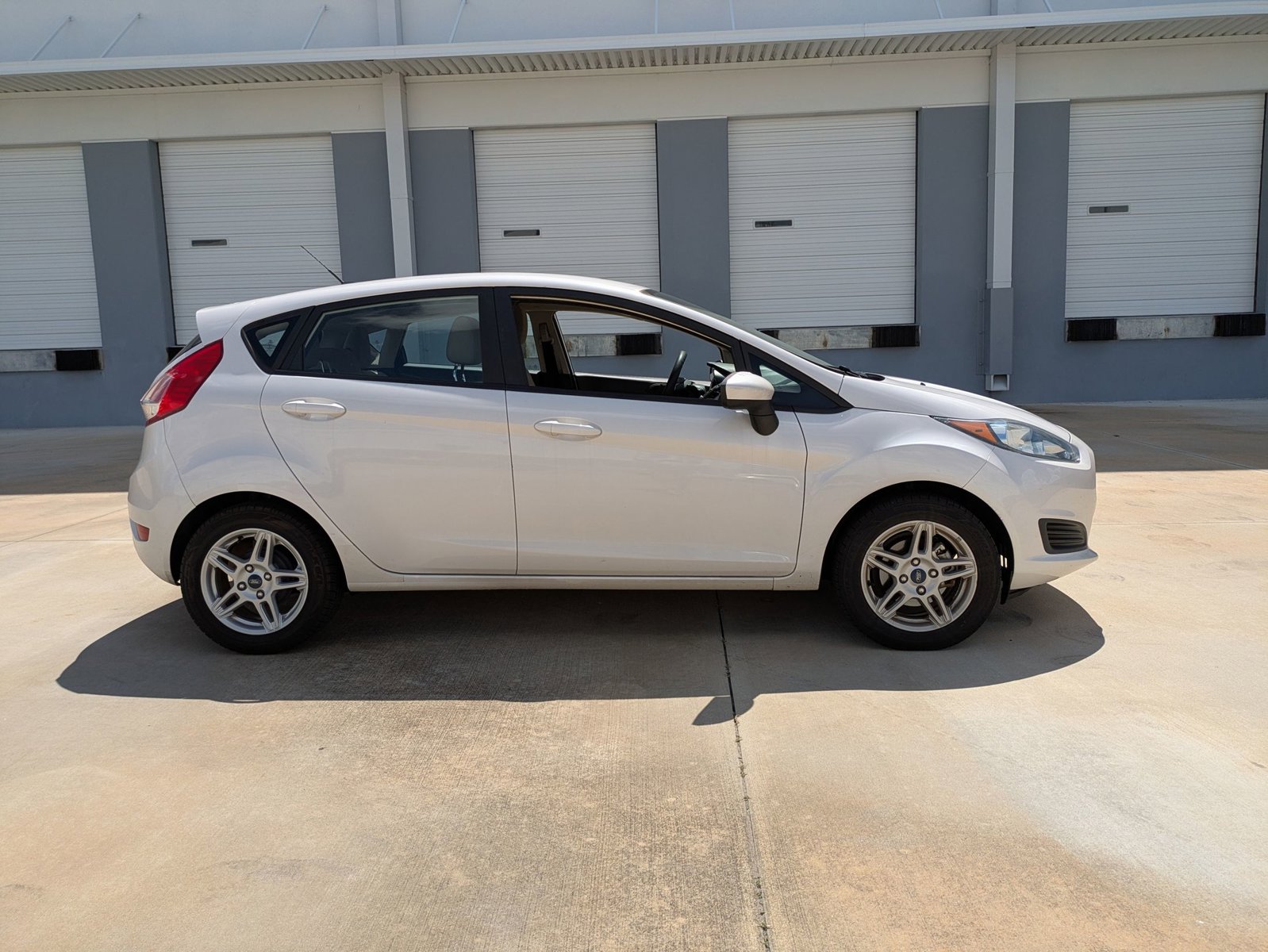 2018 Ford Fiesta SE photo 3