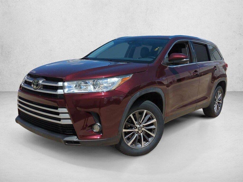 Certified 2019 Toyota Highlander XLE V6 SUV