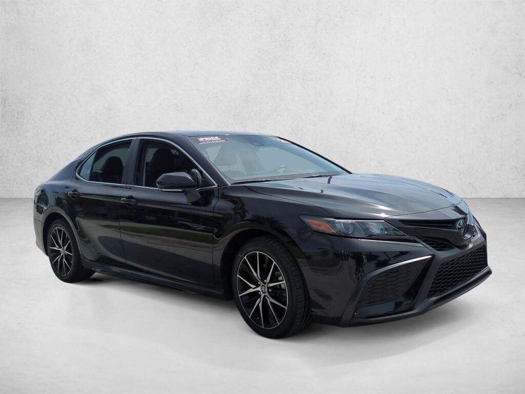 Used 2023 Toyota Camry SE Sedan