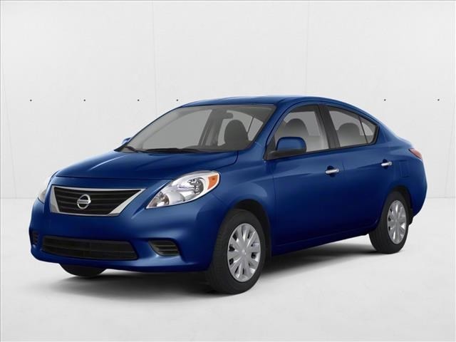 2012 Nissan Versa's photo