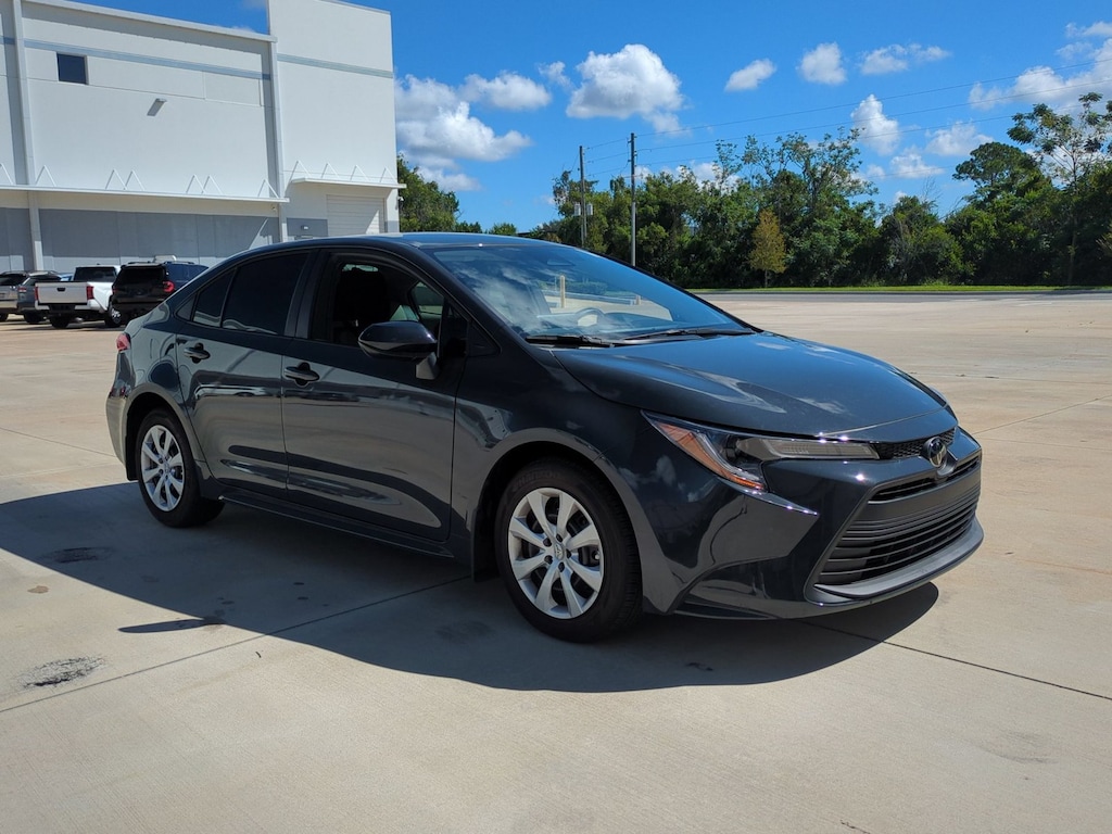 Used 2025 Toyota Corolla LE Sedan