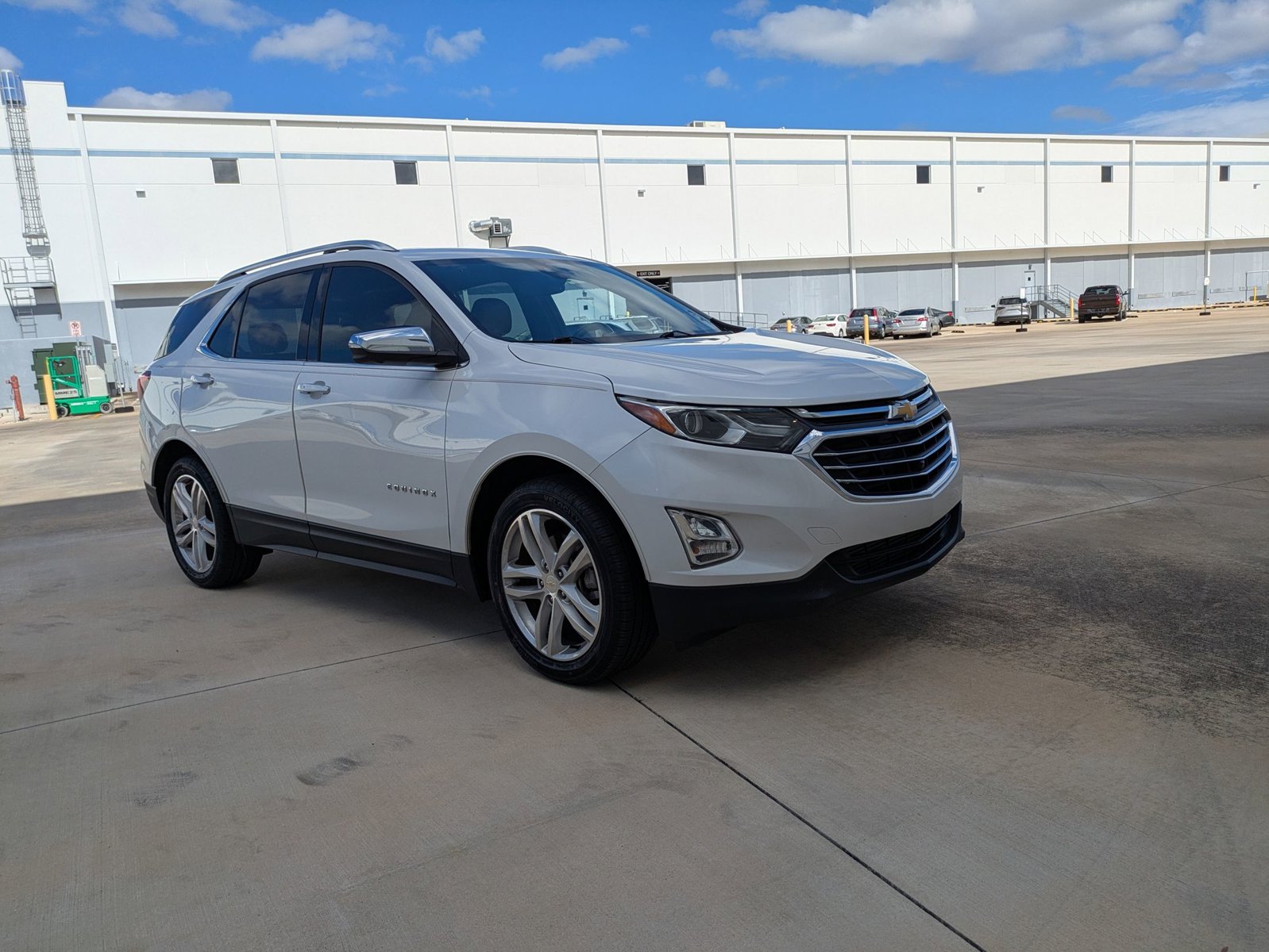 2019 Chevrolet Equinox Premier photo 3