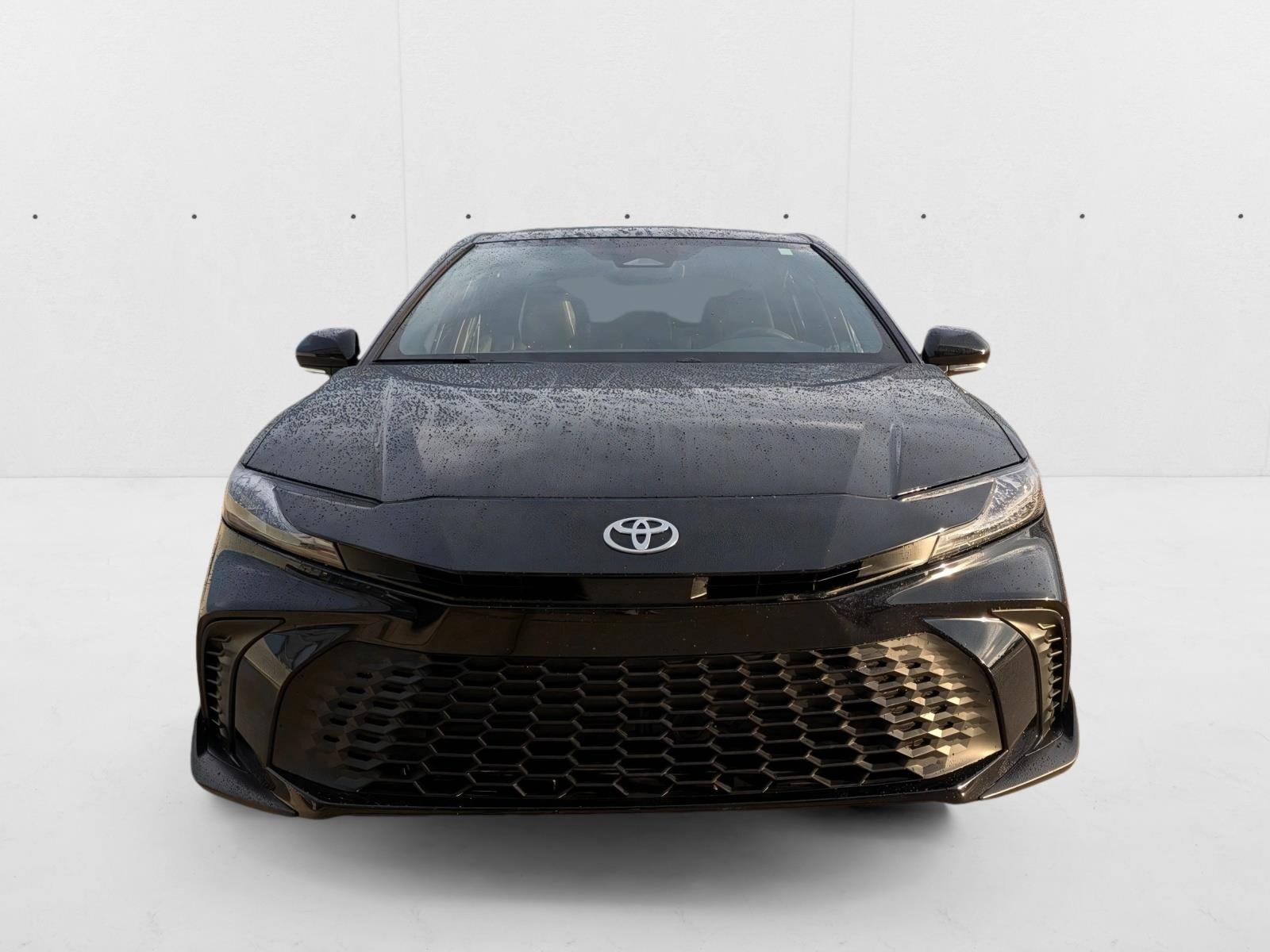 2025 Toyota Camry SE photo 2