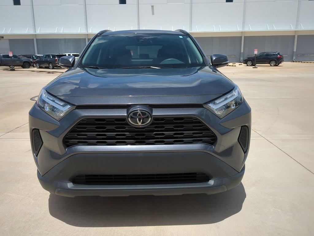 Used 2025 Toyota RAV4 XLE SUV