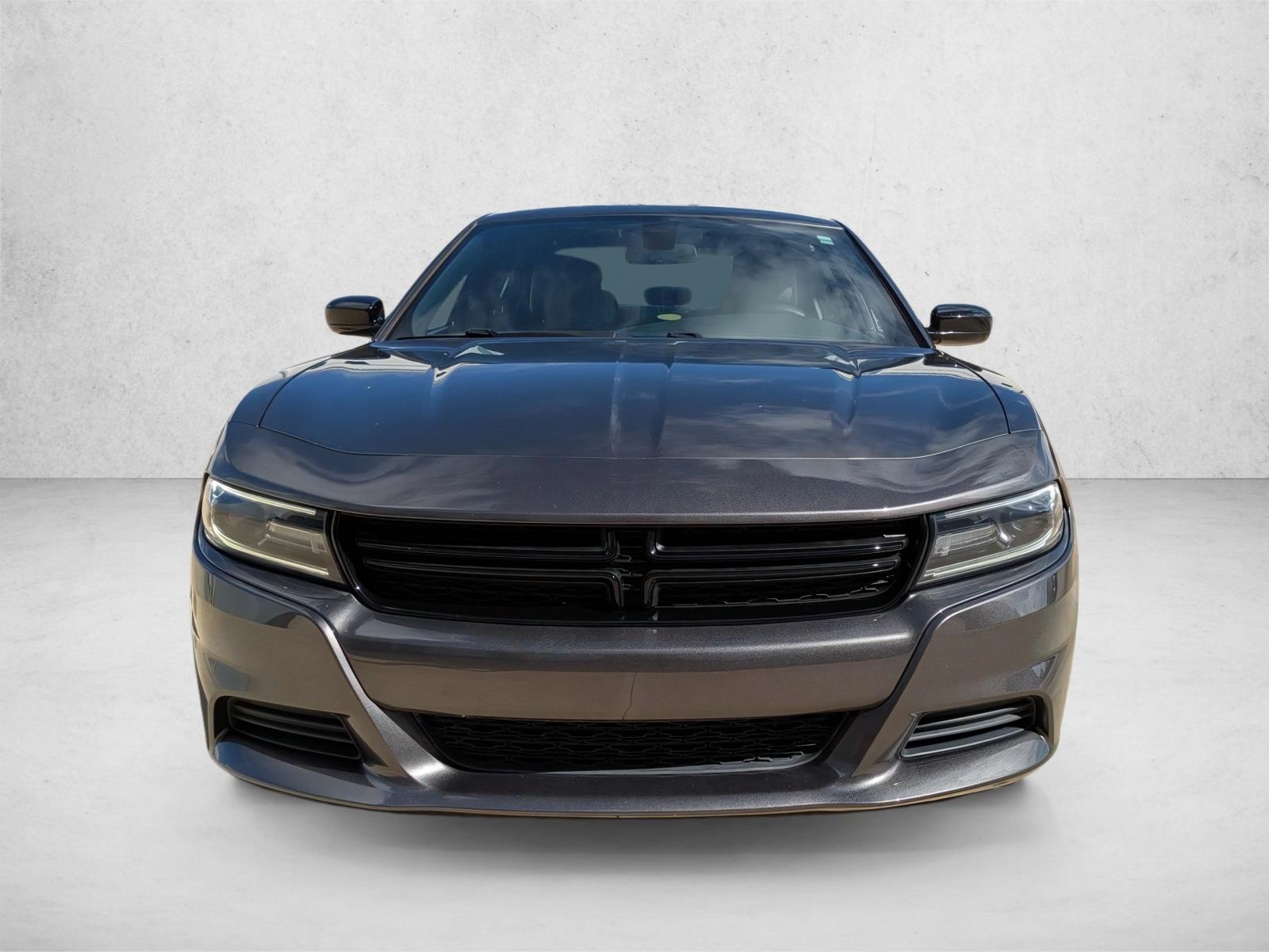 2018 Dodge Charger SXT photo 2