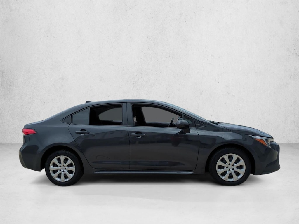 Used 2025 Toyota Corolla Hybrid LE Sedan