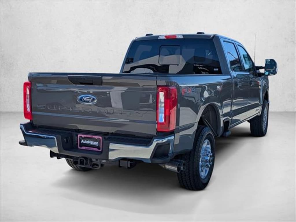 New 2026 Ford F-250 XLT Truck Crew Cab