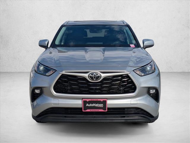 2023 Toyota Highlander Limited Platinum XLE XSE photo 2