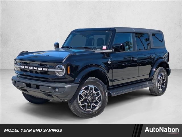 2025 Ford Bronco 4-Door Outer Banks's photo
