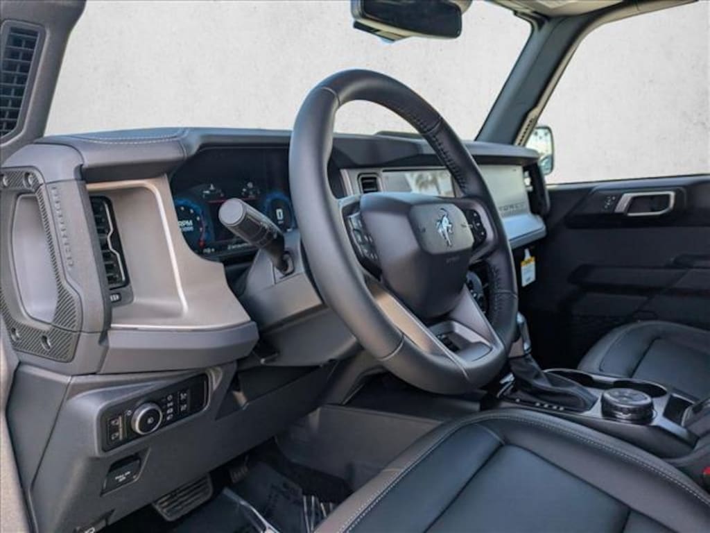 New 2025 Ford Bronco Outer Banks SUV