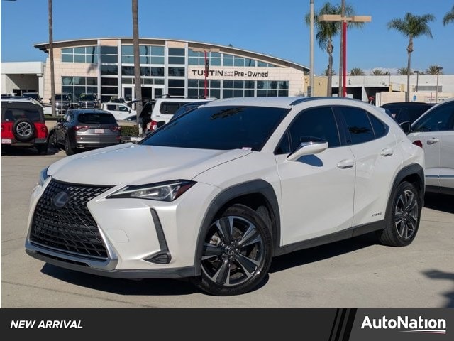 2020 Lexus UX Hybrid 250h's photo