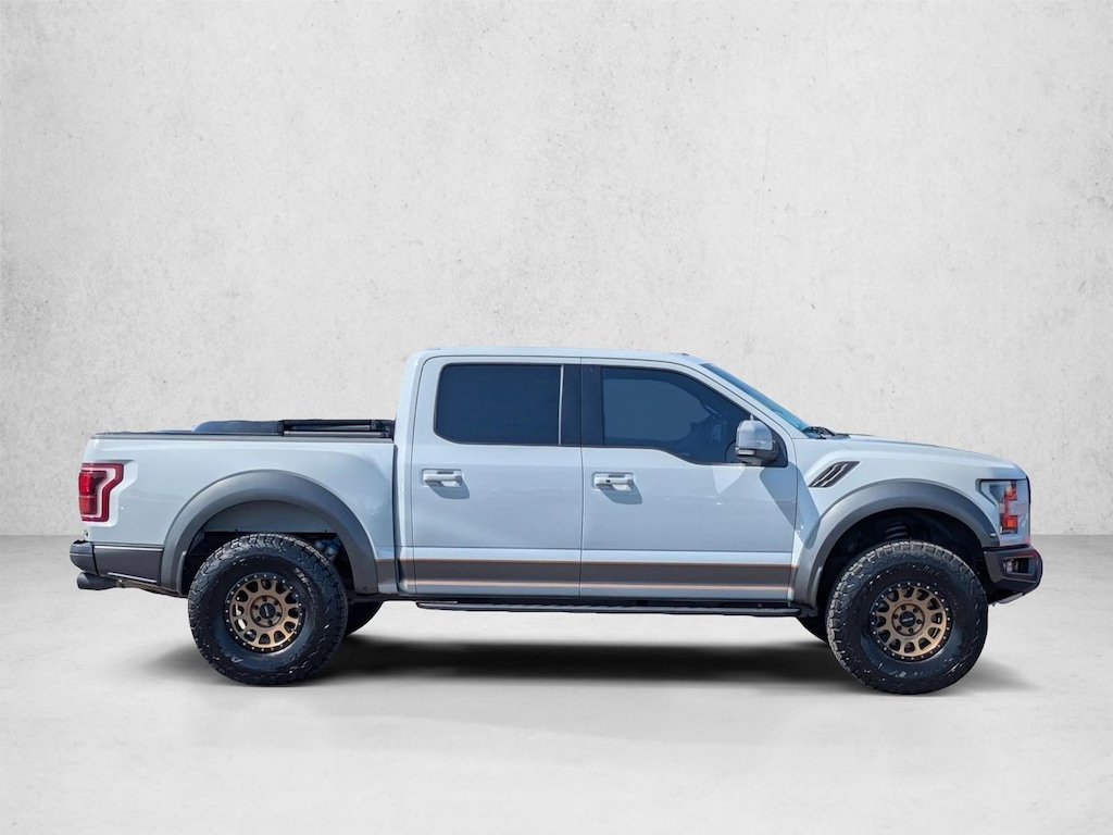 Used 2017 Ford F-150 Raptor Truck SuperCrew Cab