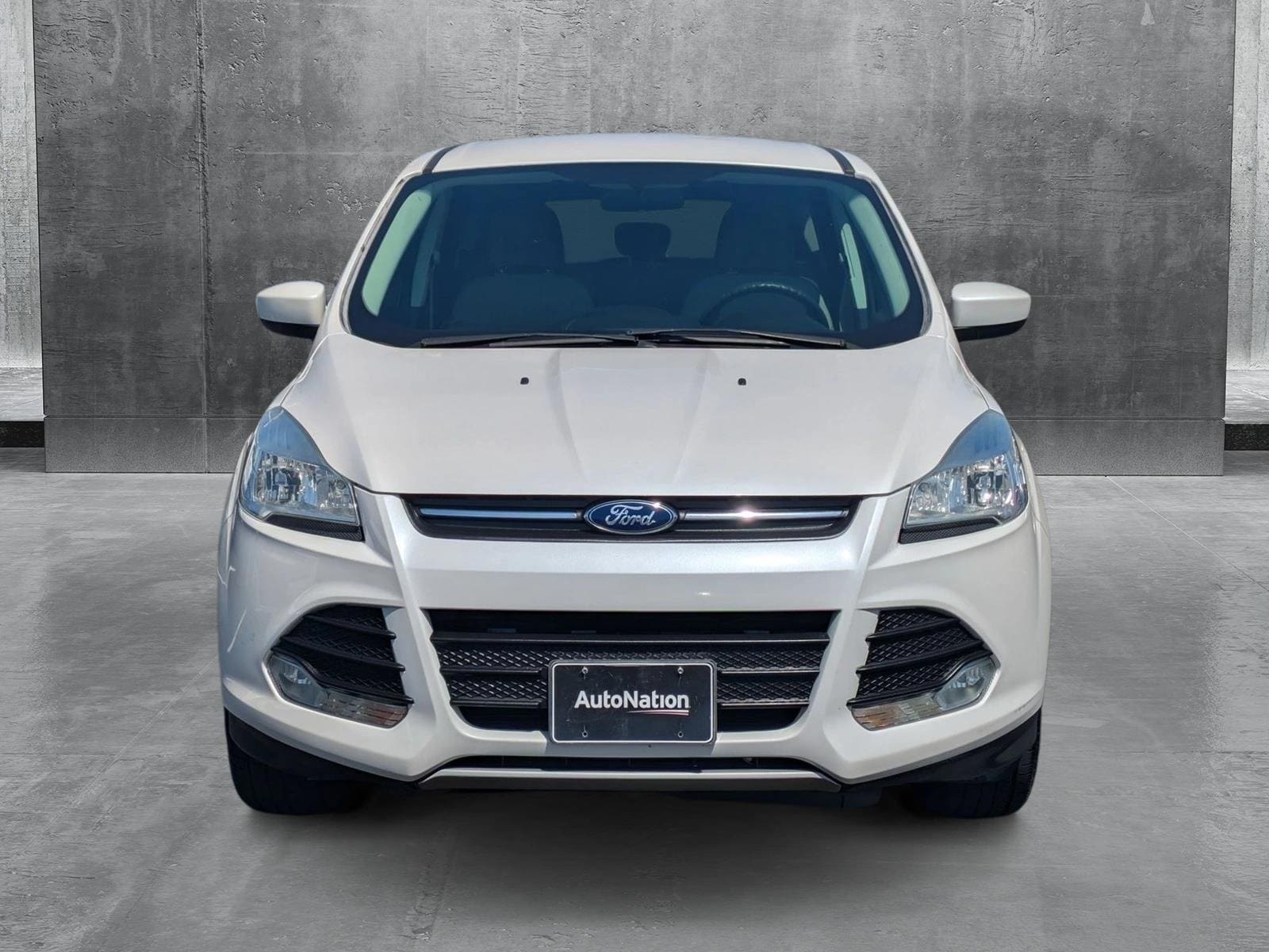 Used 2014 Ford Escape SE with VIN 1FMCU0GX0EUB31977 for sale in Tustin, CA