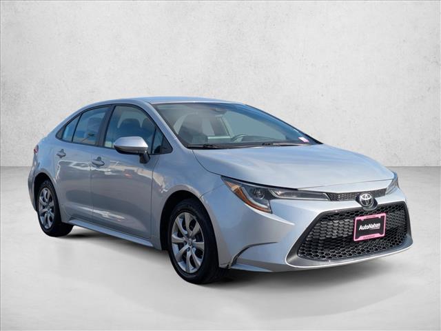 2022 Toyota Corolla LE photo 3