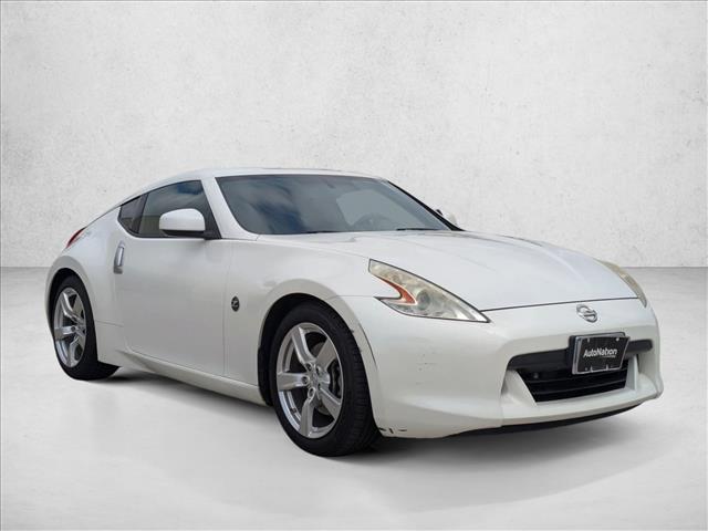 2011 Nissan 370Z photo 3