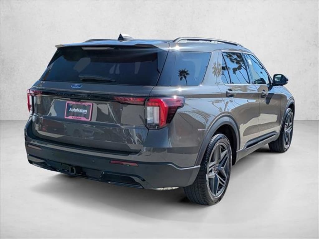 New 2026 Ford Explorer ST-Line SUV