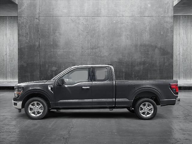 2025 Ford F-150 XLT photo 2