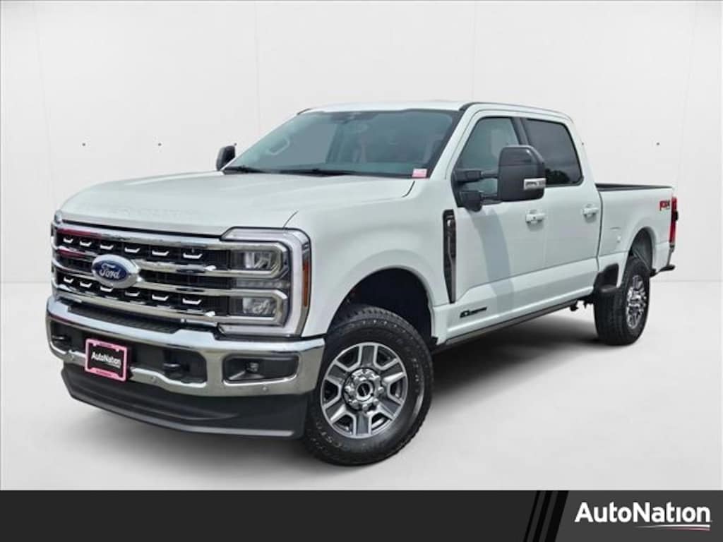 New 2025 Ford F-350 LARIAT Truck Crew Cab