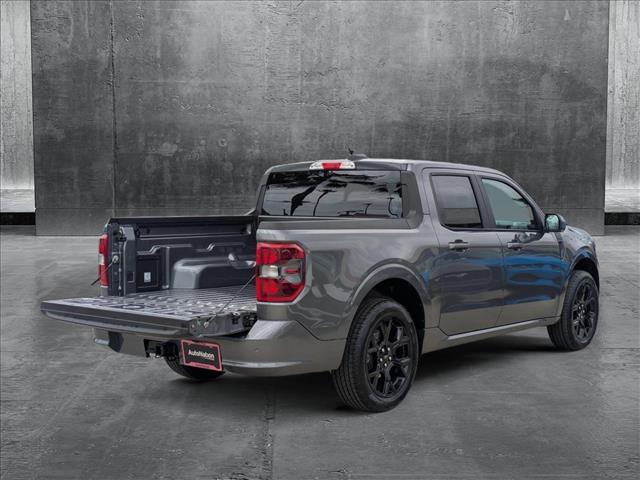 2025 Ford Maverick photo 2
