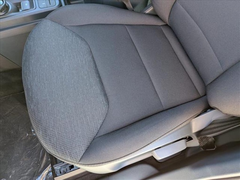 New 2025 Ford Maverick XL Truck SuperCrew