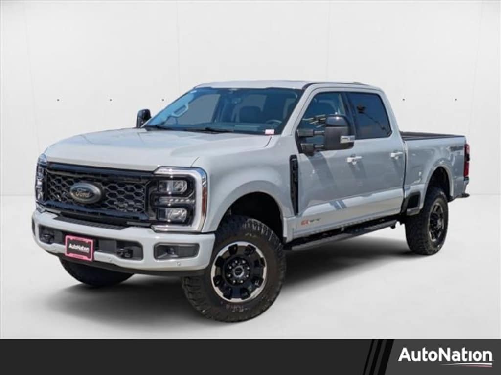 New 2025 Ford F-350 LARIAT Truck Crew Cab