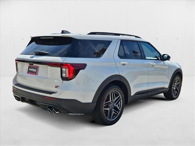 2025 Ford Explorer ST photo 2