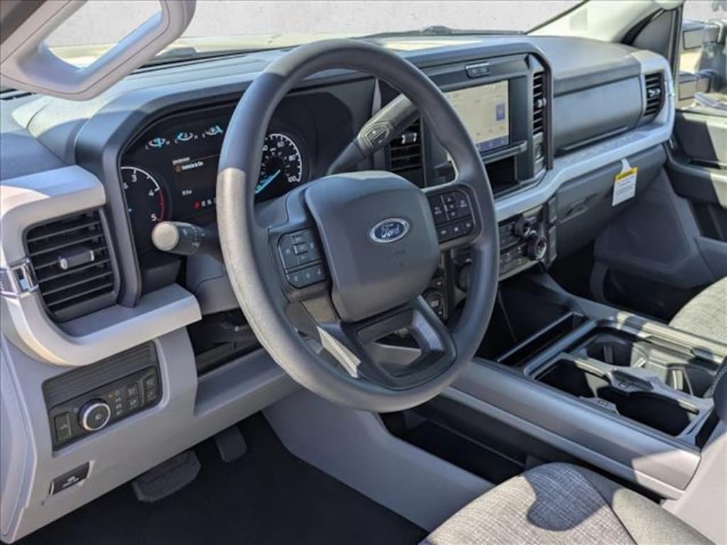 New 2026 Ford F-250 XLT Truck Crew Cab