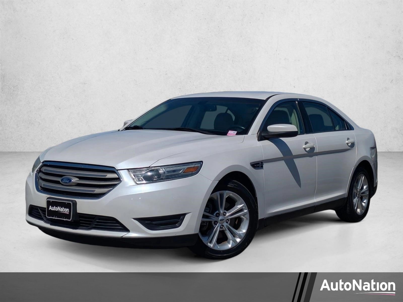 2014 Ford Taurus SEL FWD's photo
