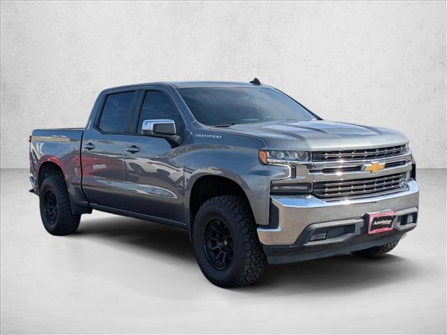 2021 Chevrolet Silverado 1500 LT photo 3