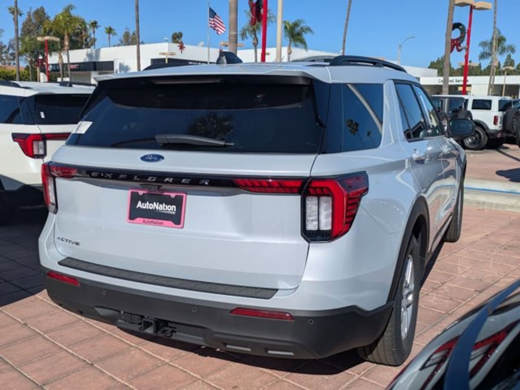 New 2025 Ford Explorer Active SUV