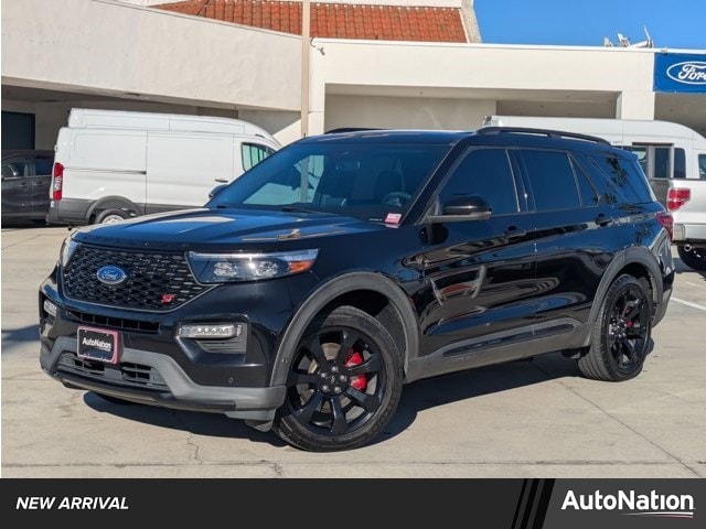 2021 Ford Explorer ST's photo