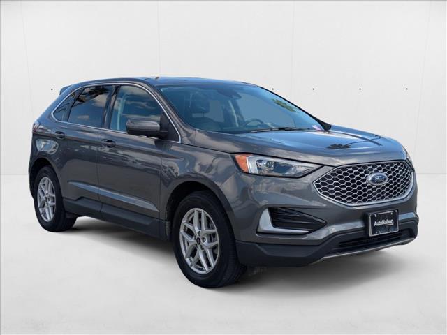 2024 Ford Edge SEL photo 3