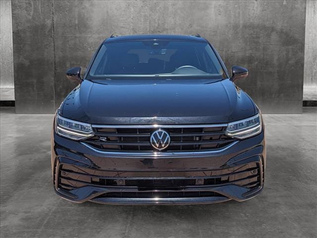 Used 2022 Volkswagen Tiguan SE R-LINE BLACK with VIN 3VVCB7AX0NM063133 for sale in Tustin, CA