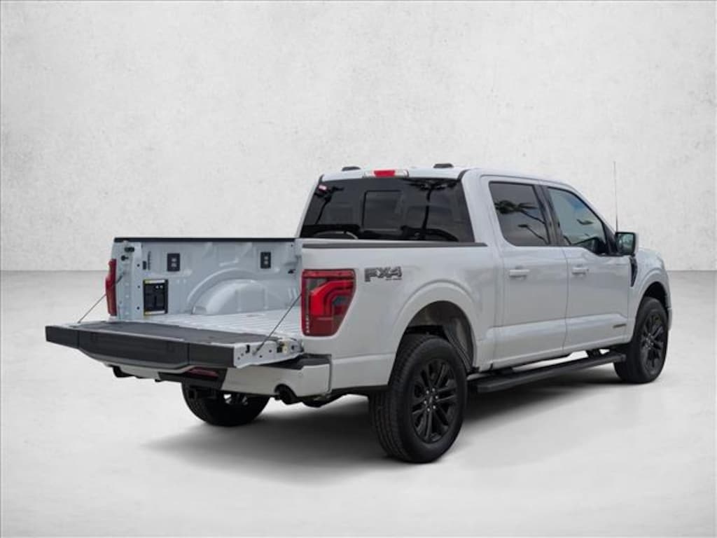 New 2025 Ford F-150 LARIAT Truck SuperCrew Cab