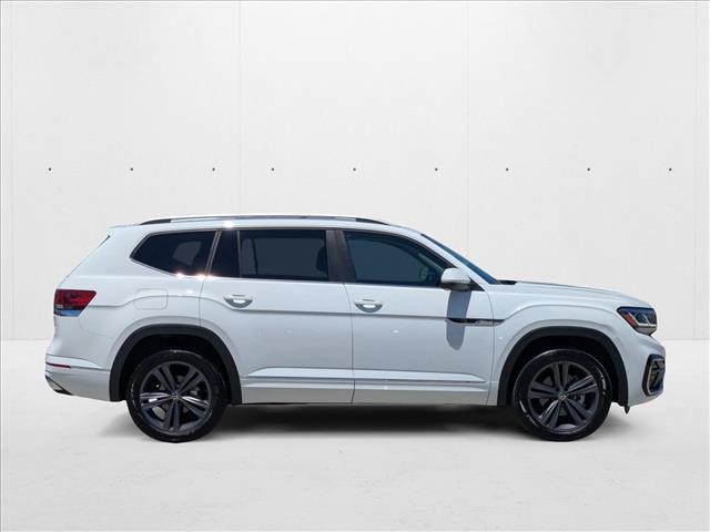 2022 Volkswagen Atlas V6 SEL R-Line photo 3