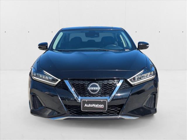 2023 Nissan Maxima SV photo 2