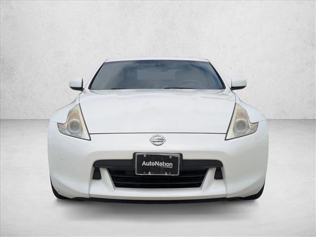 2011 Nissan 370Z photo 2