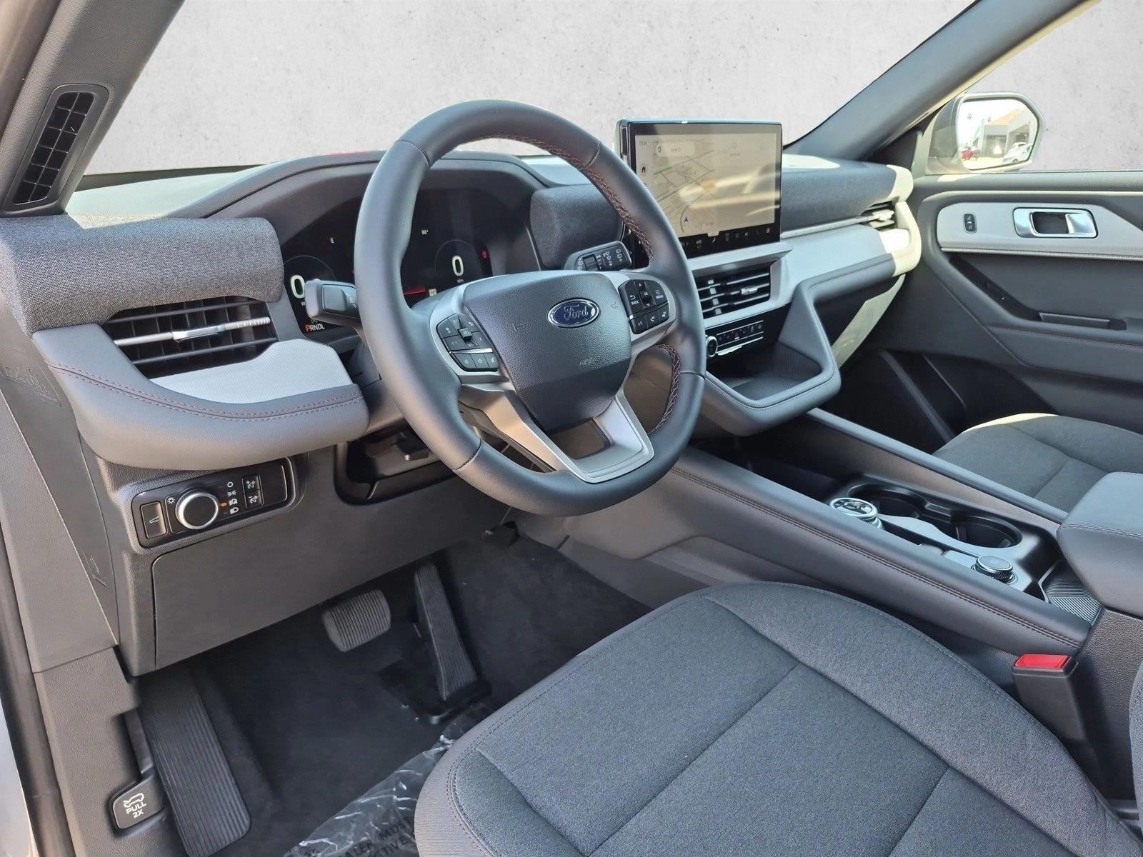 New 2027 Ford Explorer Active w/200A Pkg SUV