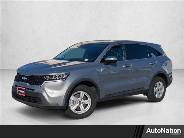 2023 Kia Sorento LX's photo