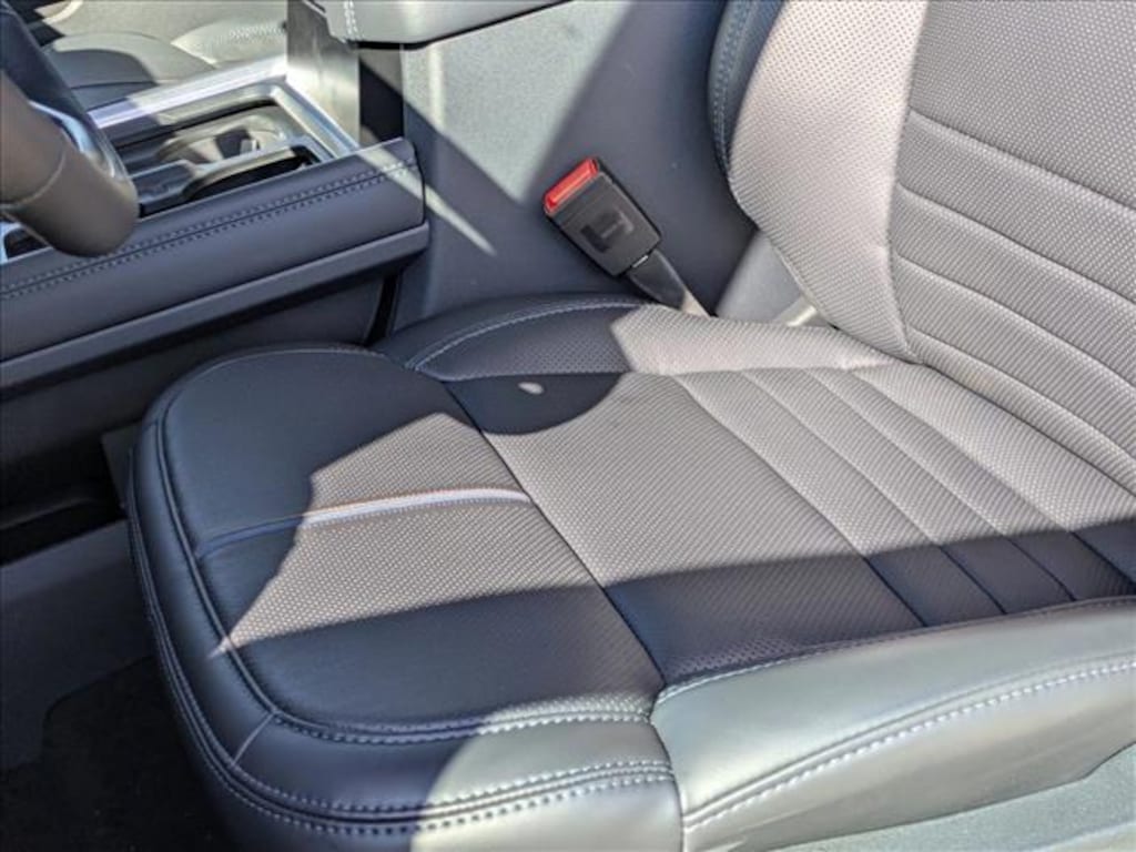 New 2026 Ford F-250 Platinum Truck Crew Cab