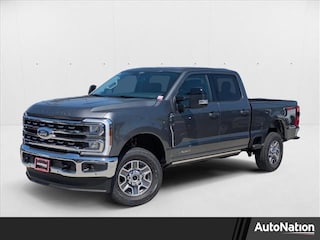 2025 Ford F-350 LARIAT Truck Crew Cab