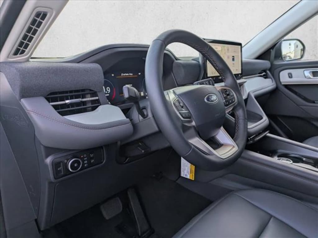 New 2025 Ford Explorer Active SUV