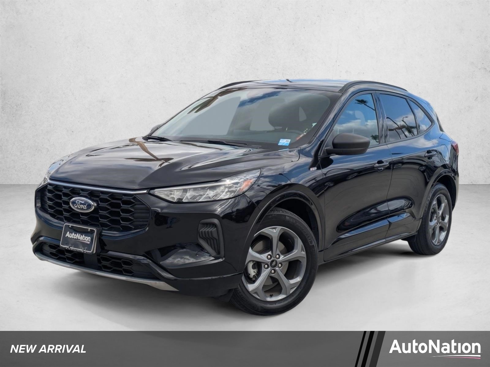 2024 Ford Escape ST-Line FWD's photo