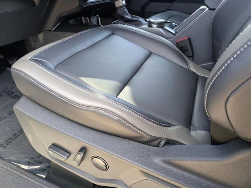 New 2025 Ford Bronco Outer Banks SUV