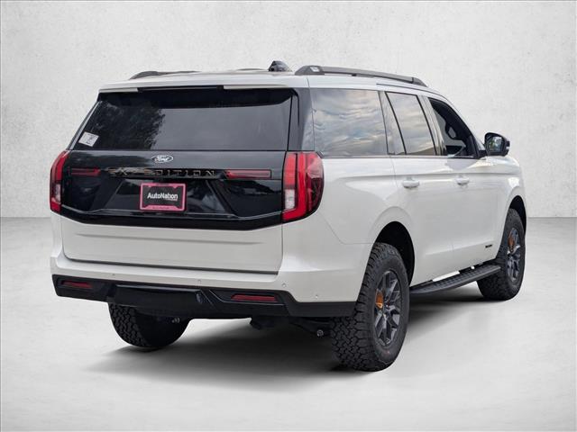 2025 Ford Expedition photo 2